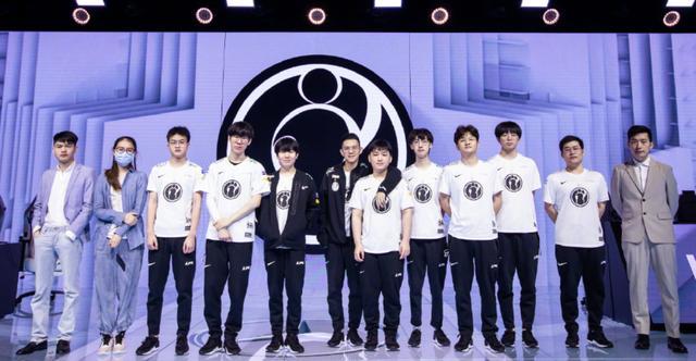 他依然配得 他依然配得